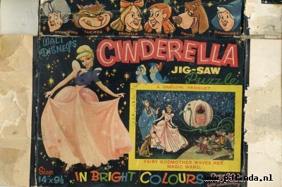 Cinderella : Fairy godmother waves her magic wand. 4